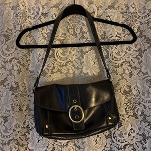 Elegant Black Leather Shoulder Bag